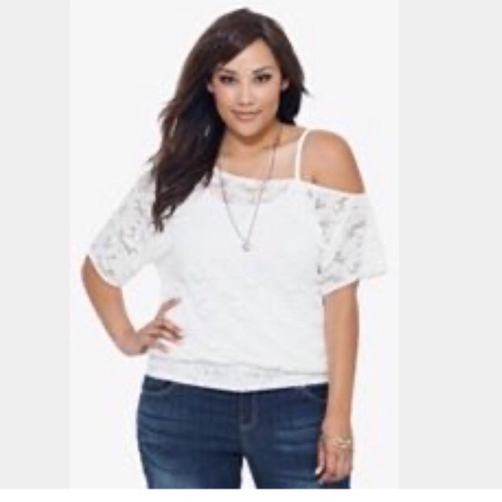 Torrid 1 white/Ivory off shoulder floral lace top